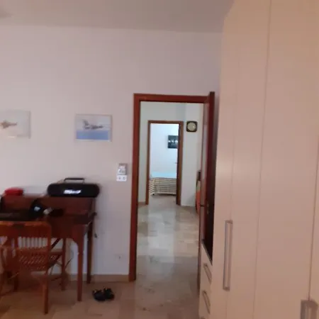 House In Center * Gallipoli